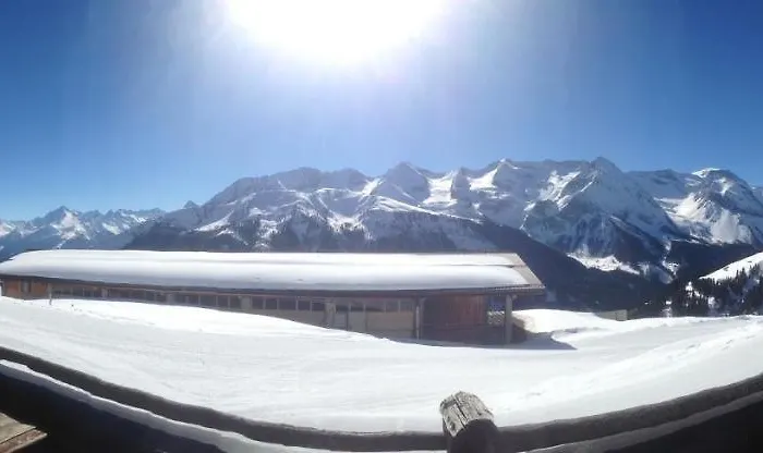 Apartment Mountain Tux